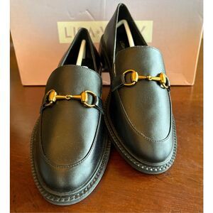 LISA * VICKY (NORDSTROM) - NIB - L Sz 6 "Zany-V" Sheep Napa Leather Loafers